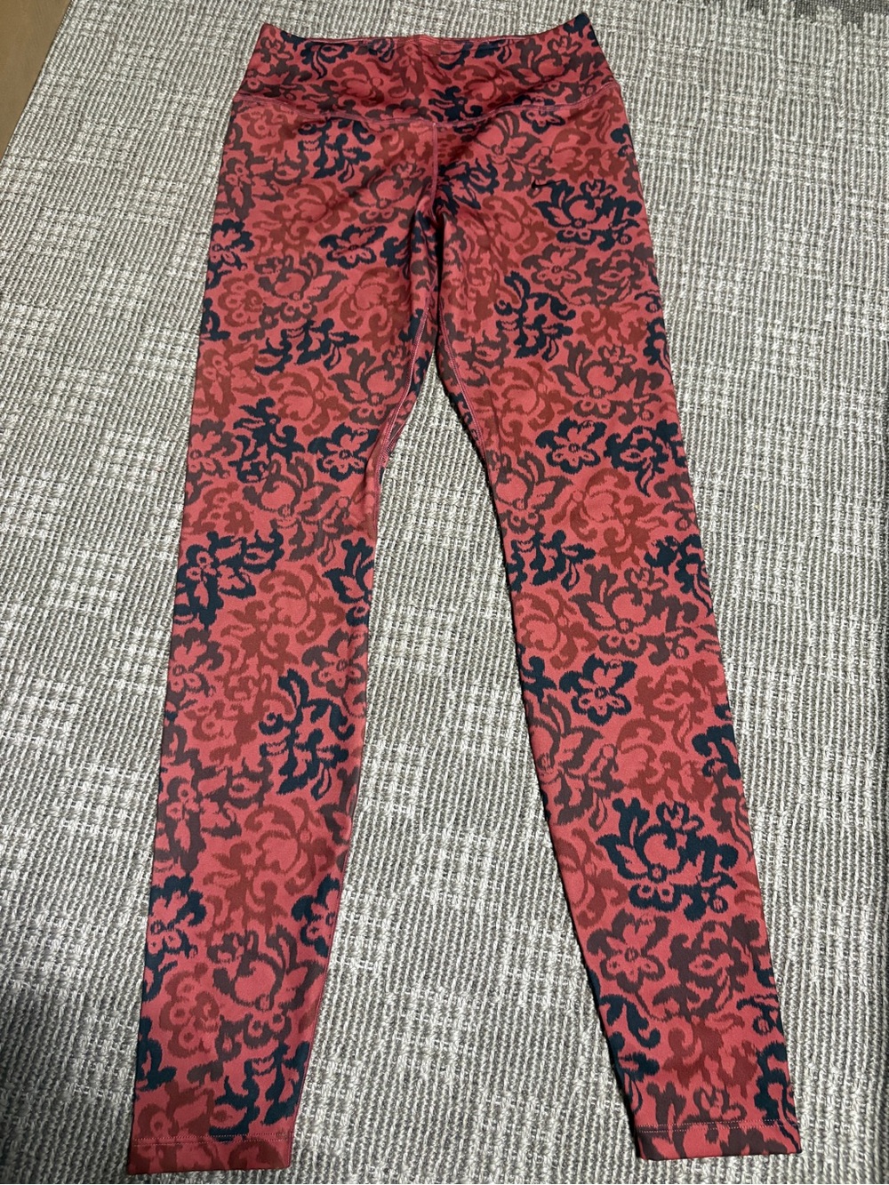 Nike Red Floral Print Leggings with Black Pattern